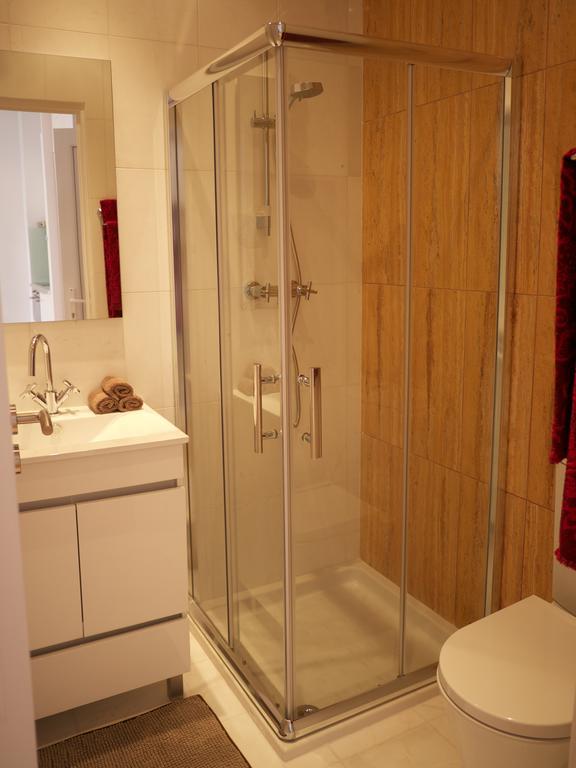 Cacilhas Guest Apartments Алмада Стая снимка