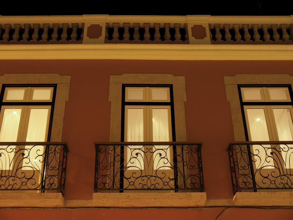 Cacilhas Guest Apartments Алмада Екстериор снимка